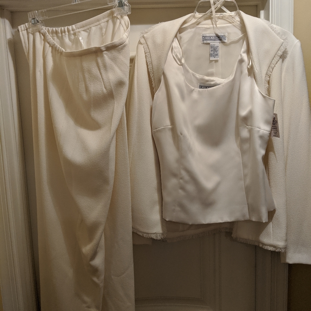 Pant suit